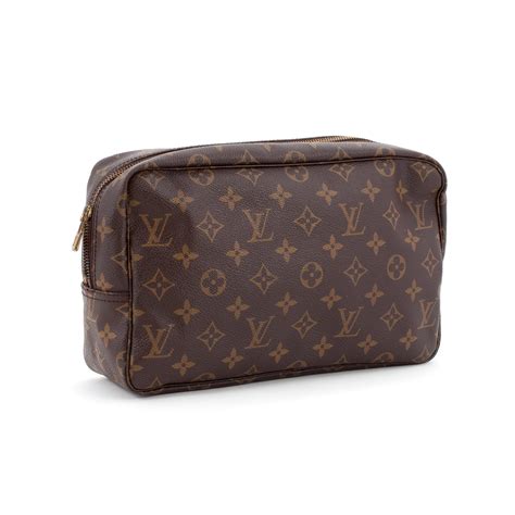 louis vuitton wash bag price|louis vuitton wash bag men.